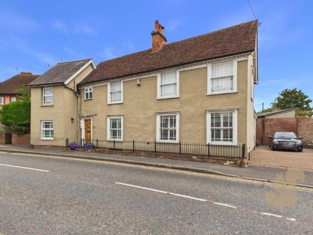 House for sale in Chipping Hill, Essex
