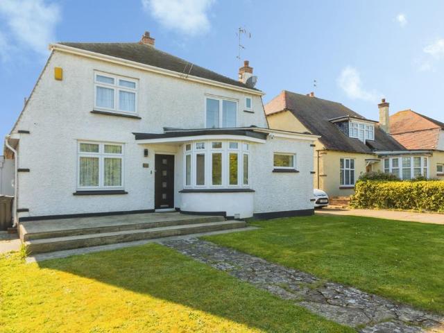 House for sale in Dale Hill, Essex