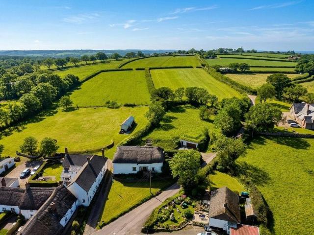 House for sale in Weir Quay, Devon