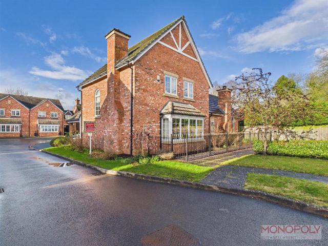 House for sale in Lavister, Wales