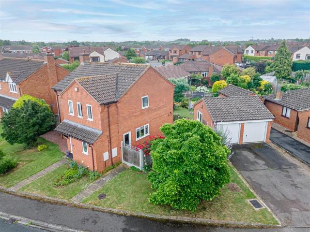 House for sale in St. Peter the Great County, St Peters