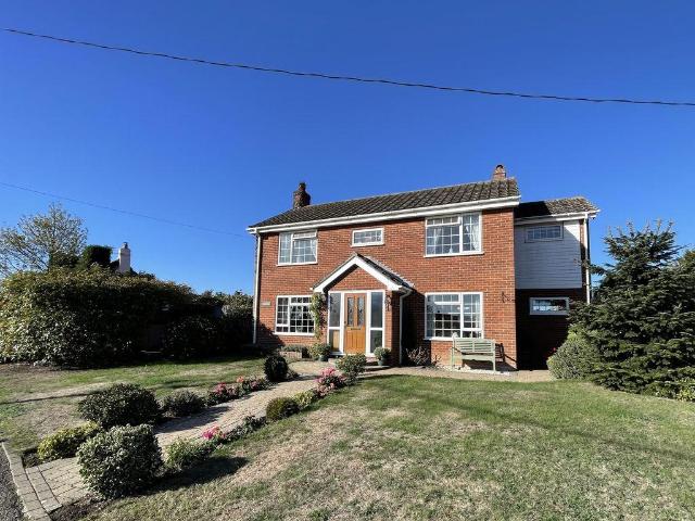 House for sale in Aingers Green, Tendring