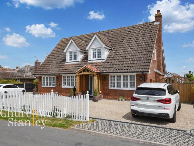 House for sale in Dale Hill, Essex