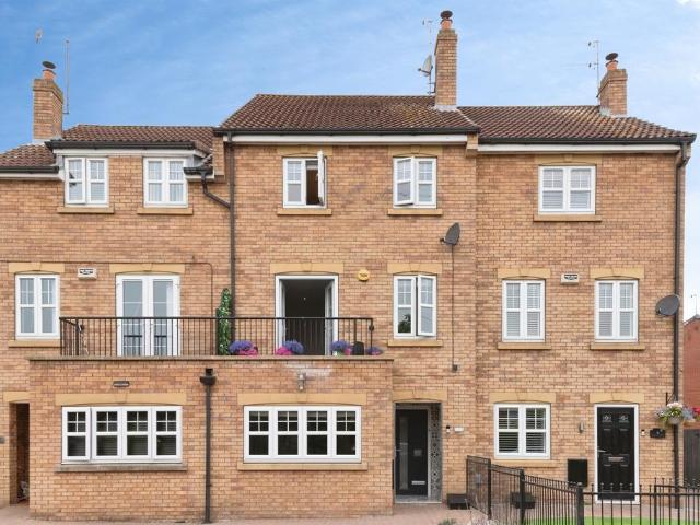 House for sale in Bransholme, Hull