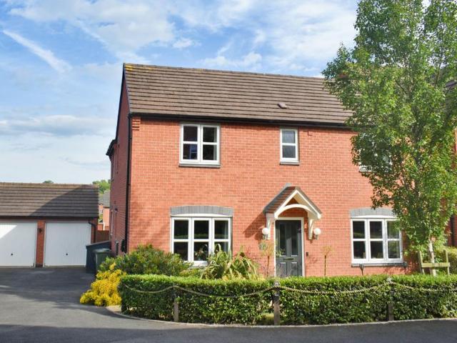 House for sale in Elmfield, Leicestershire