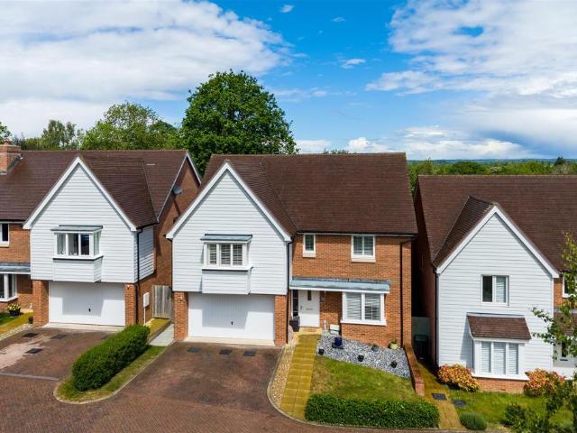 House for sale in Walstead, Perryfields