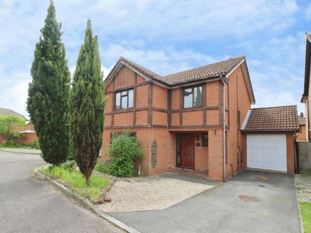 House for sale in Bradley Stoke