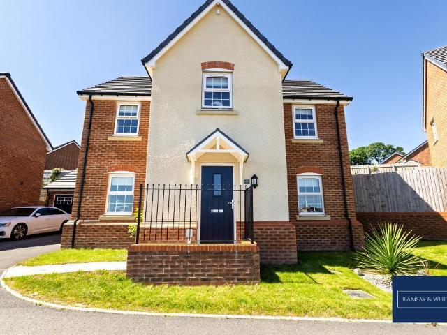 House for sale in Vaynor, Wales