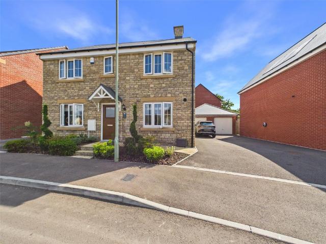 House for sale in Gloucester, Gloucestershire