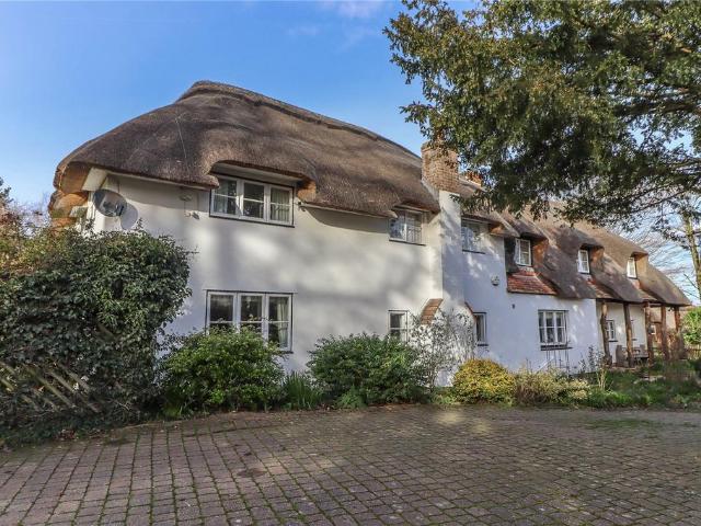 House for sale in Barton Stacey, Hampshire
