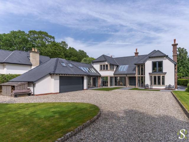 House for sale in Knutsford