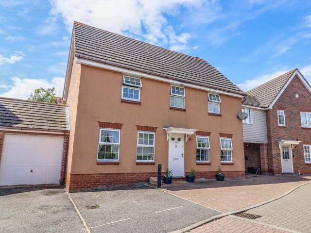 House for sale in Chipping Hill, Essex