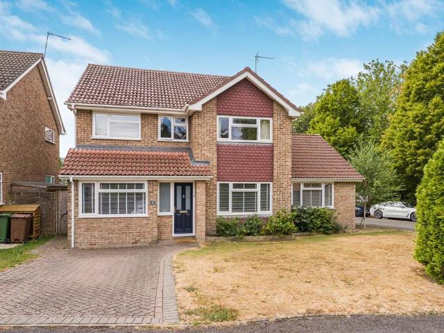 House for sale in Ewens Farm, Golden Valley