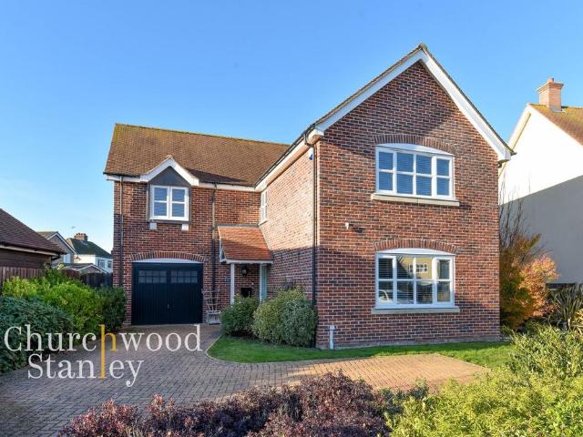 House for sale in Dale Hill, Essex