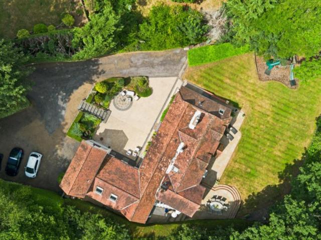 House for sale in Batchworth, Hertfordshire