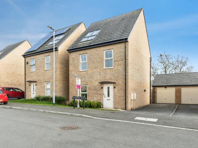 House for sale in Ferrybridge, West Yorkshire