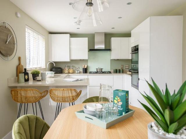 House for sale in North Shoebury, Alton Barnes