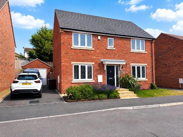 House for sale in Shepshed, Elmfield