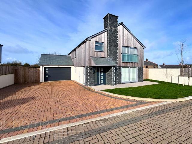 House for sale in Penwartha Coombe, Cornwall