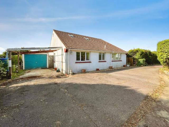 House for sale in Easton, Freshwater