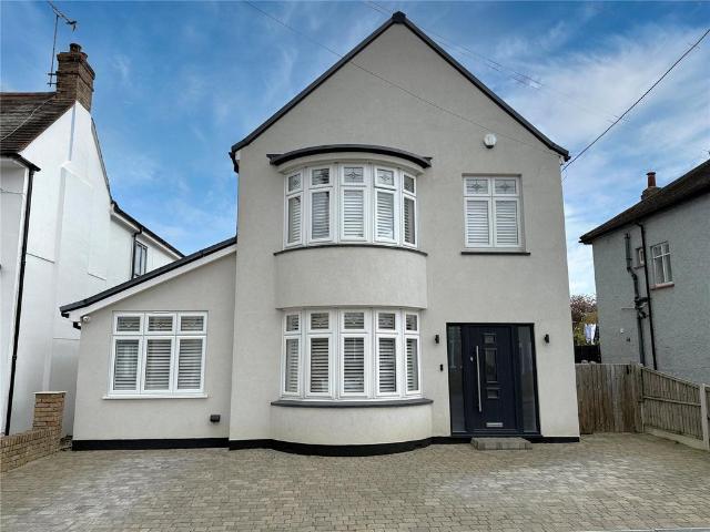 House for sale in Stanford-le-hope, Essex
