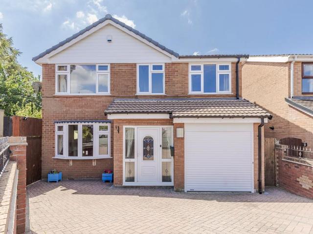 House for sale in Shavington