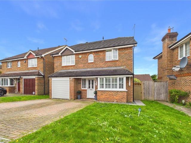 House for sale in Shinfield, Three Mile Cross