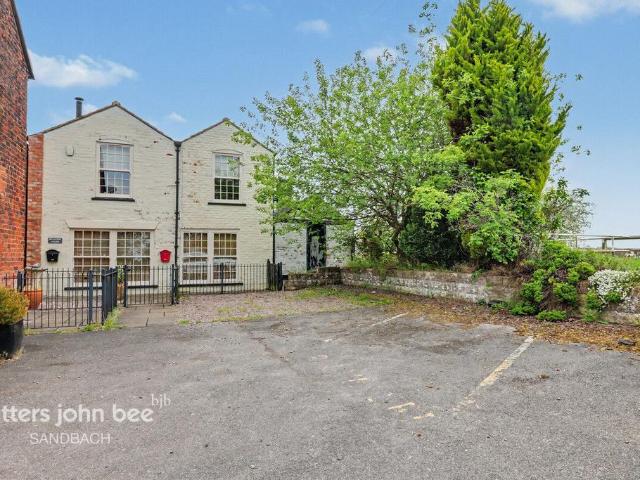 House for sale in Betchton, Hassall