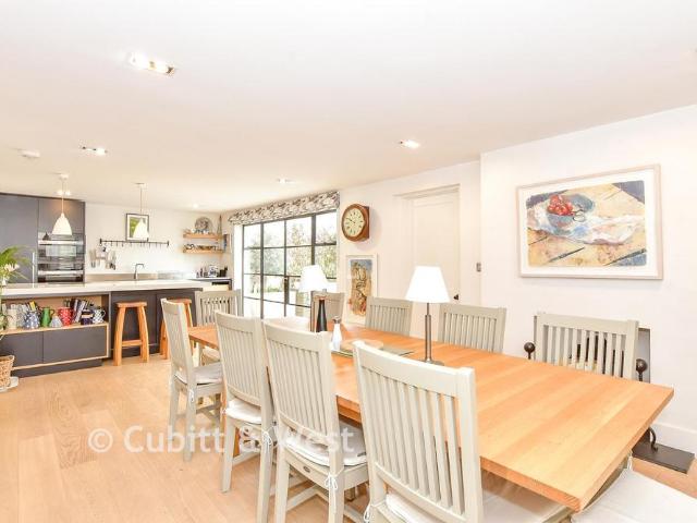 House for sale in Spring Vale, Hampshire