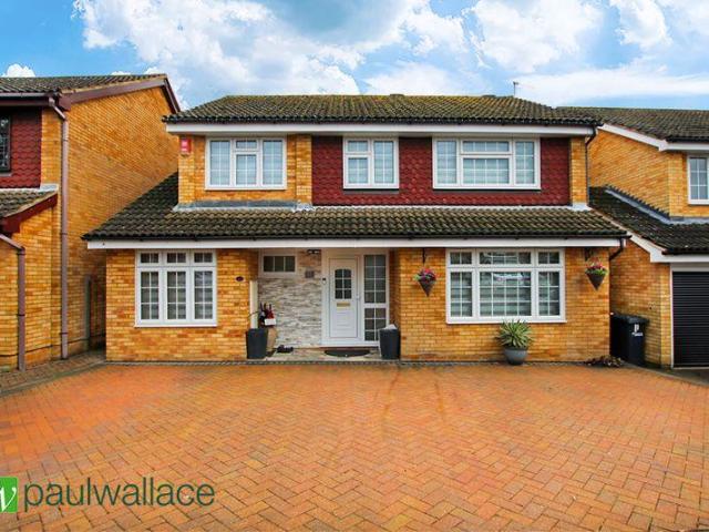 House for sale in Broxbourne, Hertfordshire