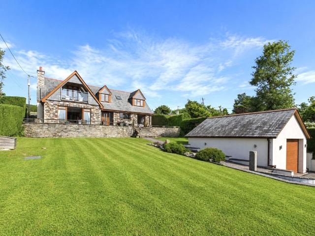 House for sale in Tintagel, Cornwall