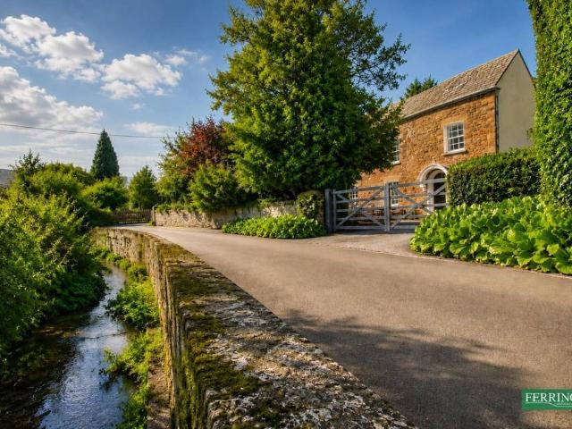 House for sale in Bromsberrow Heath, Gloucestershire
