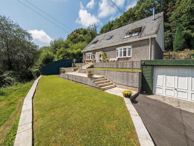 House for sale in Llangennech, Wales