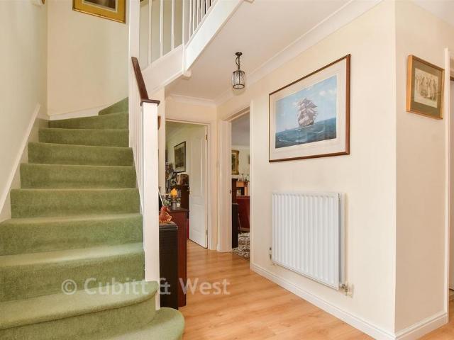 House for sale in Boxgrove, Littlecote