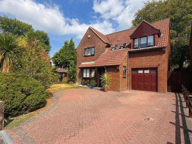 House for sale in Hythe and Dibden, Ashurst Bridge