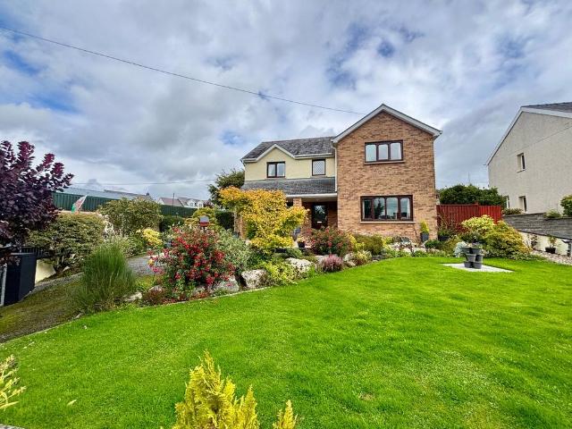 House for sale in Gorsgoch, Wales