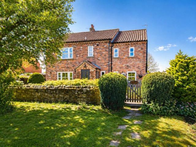 House for sale in Kirkby Fleetham, North Yorkshire