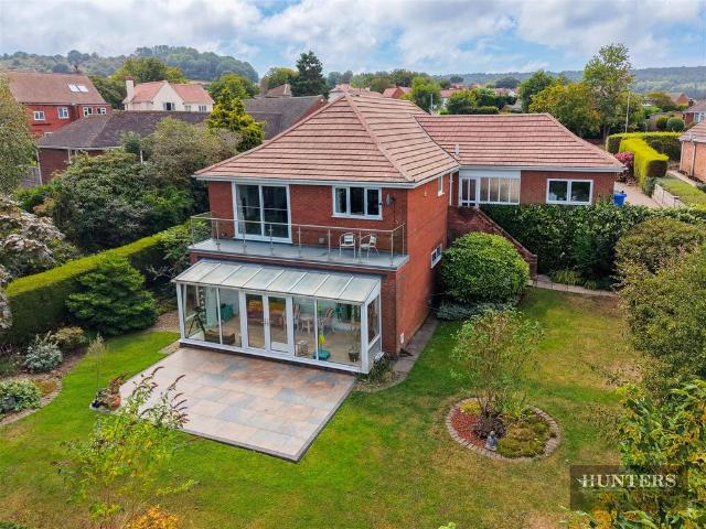 House for sale in Sandybed, Scarborough