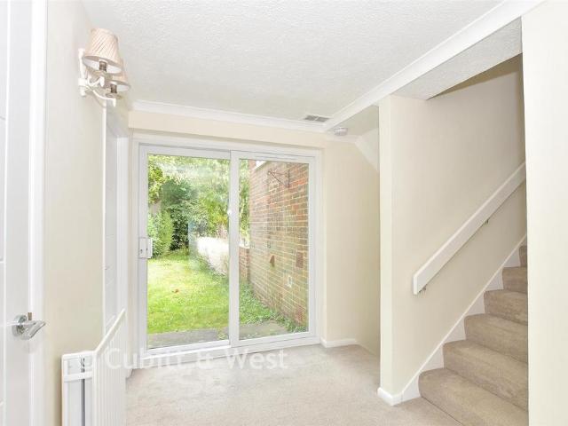 House for sale in Caterham Valley, Hillview