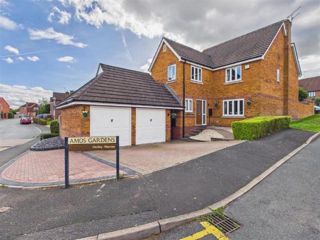House for sale in Lyppard Grange, Worcester