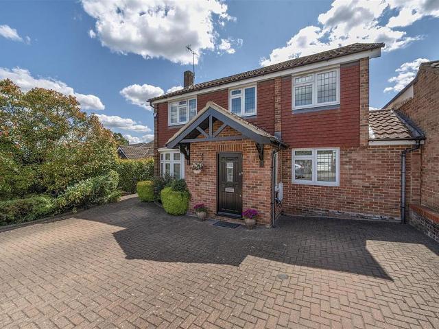 House for sale in Bushey Heath, Hertfordshire