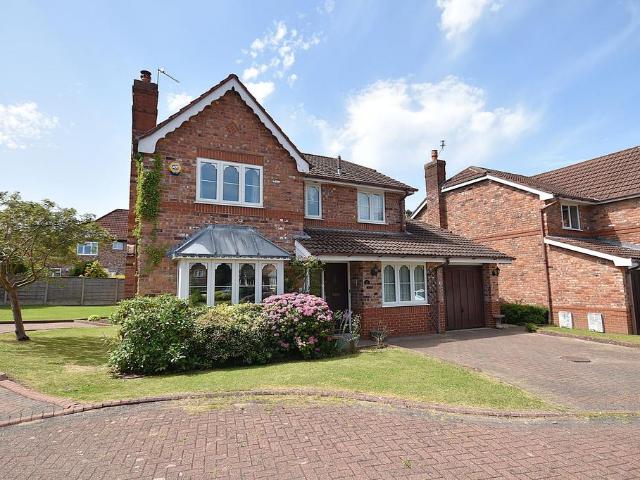 House for sale in Greenside, Macclesfield