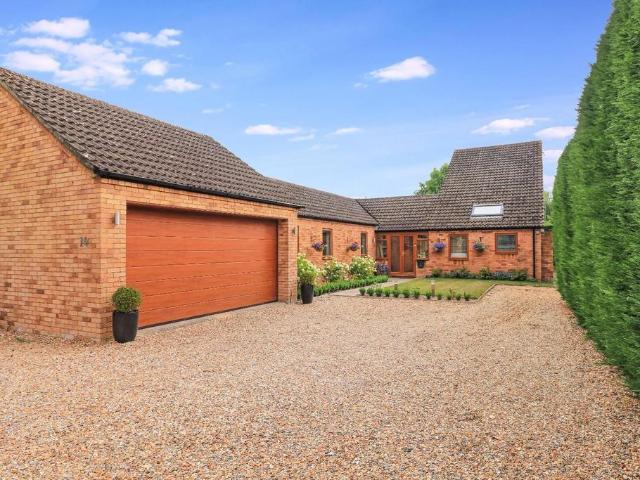 House for sale in Arrington, Cambridgeshire