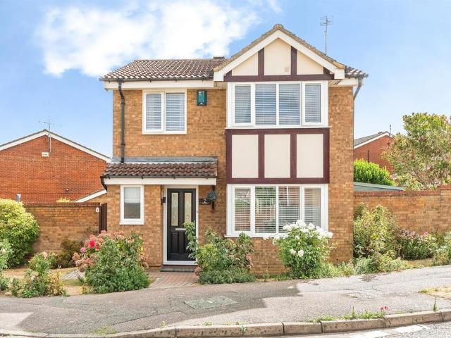 House for sale in Glenvale Park, Wellingborough
