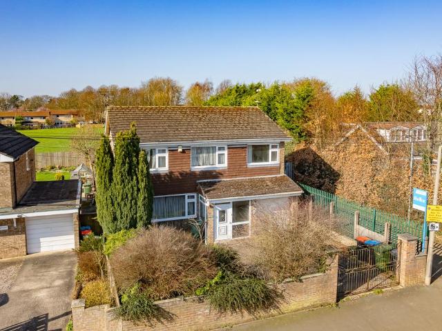 House for sale in Glebe Green, Winsford
