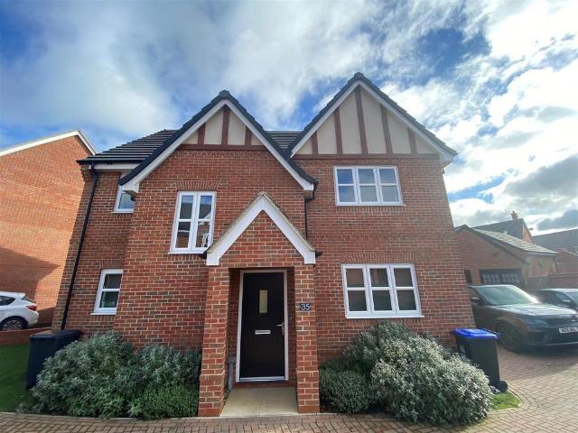 House for sale in Boughton, Northamptonshire