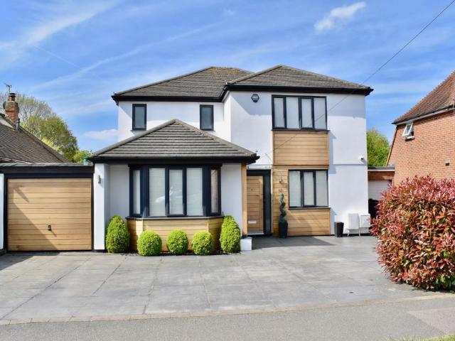 House for sale in Pachesham Park, Surrey
