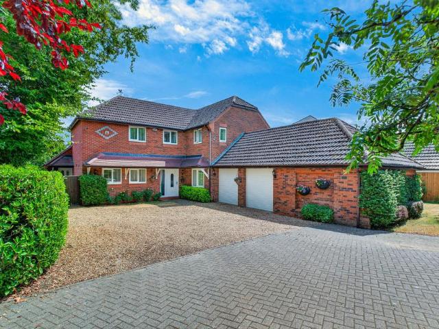House for sale in Barton Seagrave