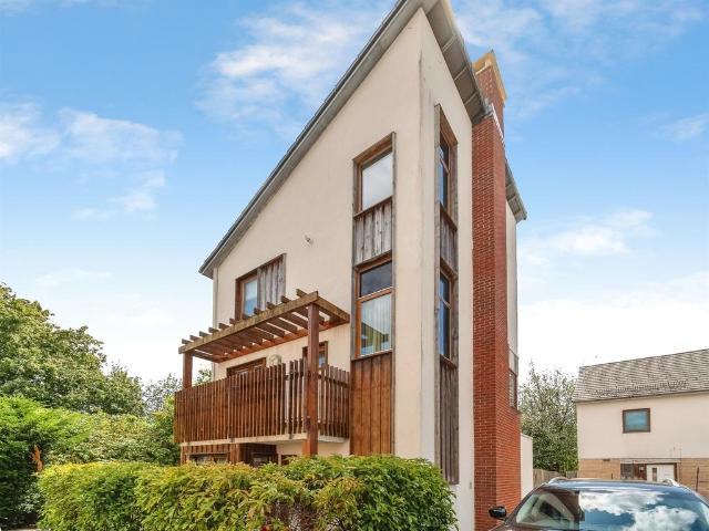 House for sale in Chippenham, Wiltshire