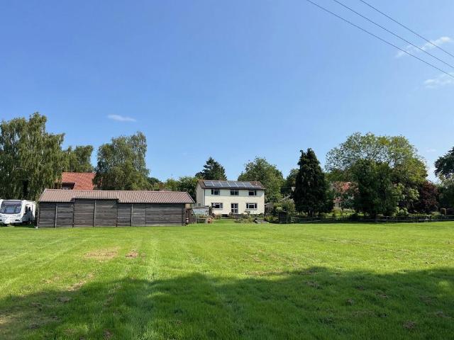 House for sale in Easton, Eastbridge